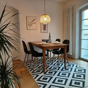  Apartment Zentrale Lage I Historisch I Parkplatz I Fahrradkeller